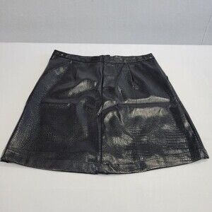 Black Leather Style Skirt with zipper by Shinestar Size S
